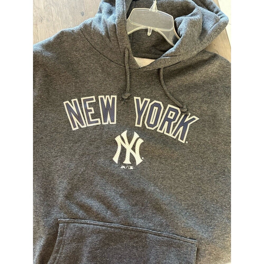 Majestic Grey NY Yankees Sweatshirt hoodie Long Sleeve MLB Mens Medium